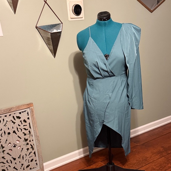 Elegant Asymmetrical Blue Dress - Picture 1 of 8